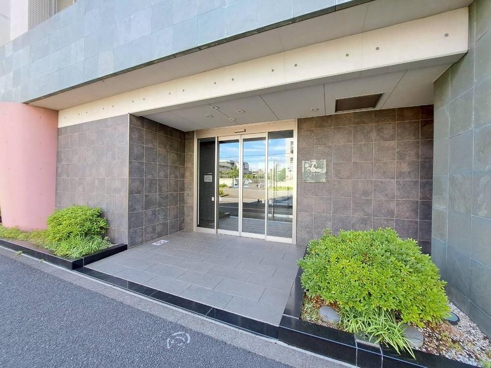 2LDK Apartment for Sale in Kawasaki-ku, Kanagawa - Thumbnail 3
