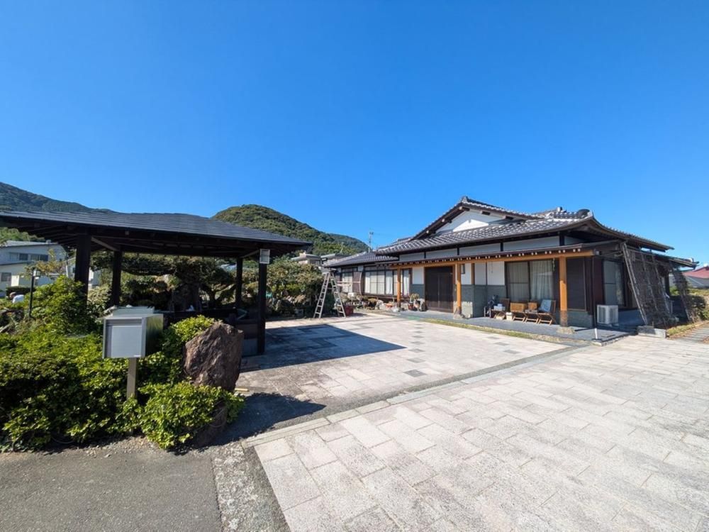 6DK House on 1,100 sqm Lot in Okagaki, Fukuoka - Thumbnail 3