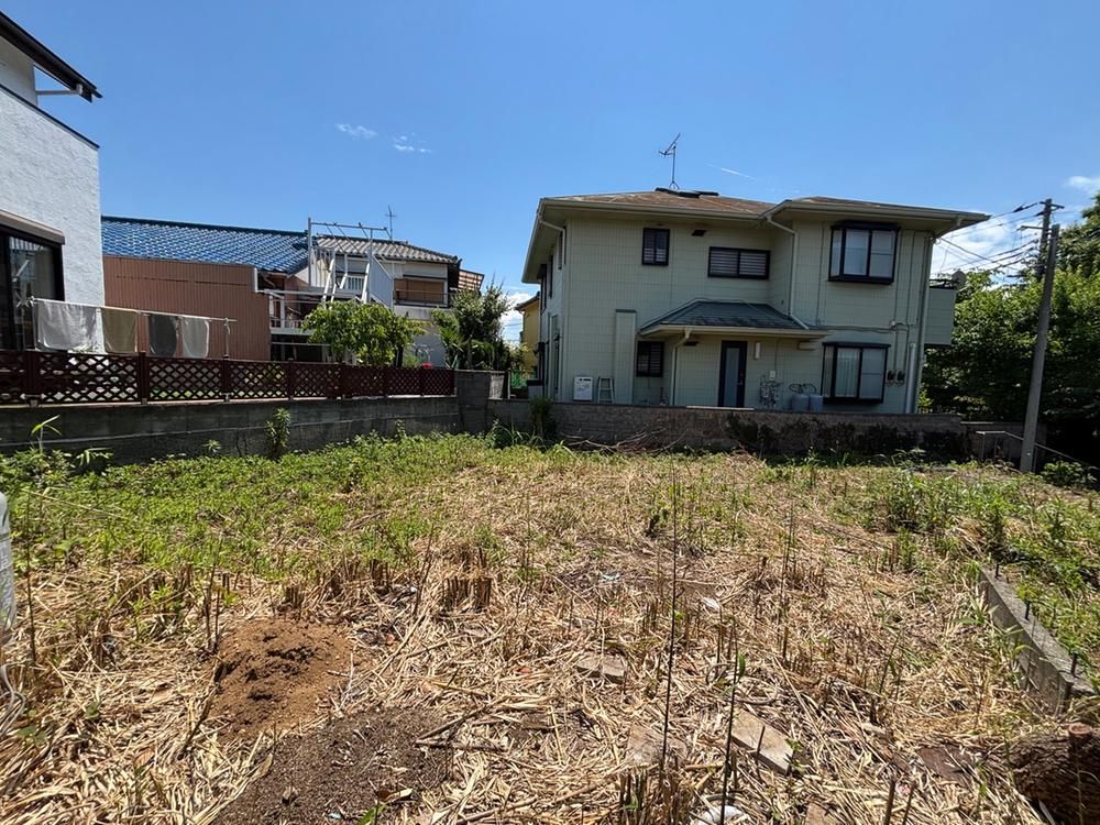 4DK Detached House for Sale in Miura, Kanagawa with Large Garden - Thumbnail 3