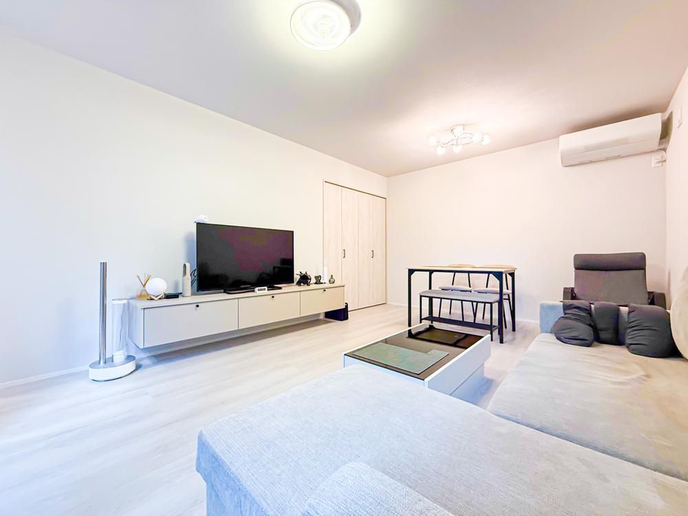 2025-Built House with Golf Simulator Room in Hachioji, Tokyo - Thumbnail 2