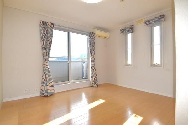 5LDK+S House with Solar in Oita City - 36 Million Yen - Thumbnail 4