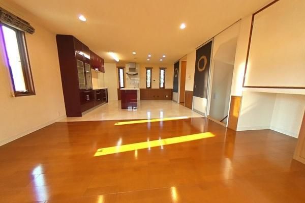 5LDK+S House with Solar in Oita City - 36 Million Yen - Thumbnail 3
