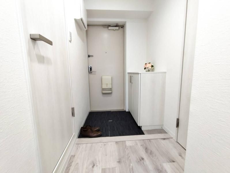 Renovated 2LDK Apartment for Sale in Higashi-ku, Sapporo - Thumbnail 2