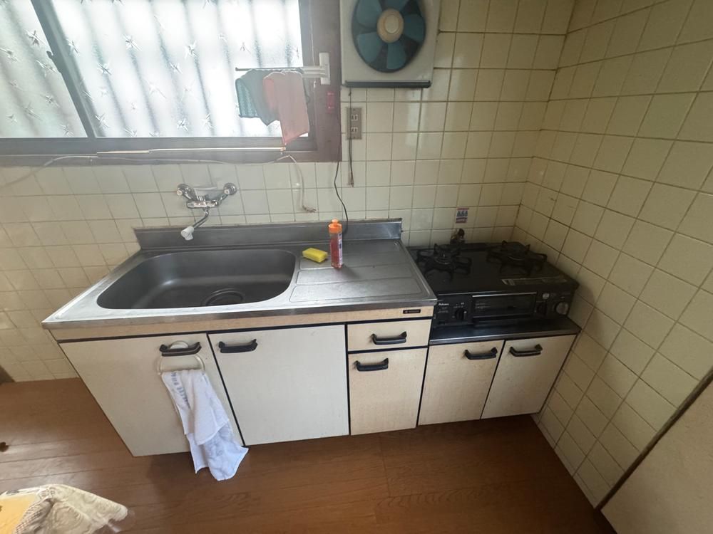 3DK House for Sale in Sumiyoshi, Tokushima City - 5 Million Yen - Thumbnail 3