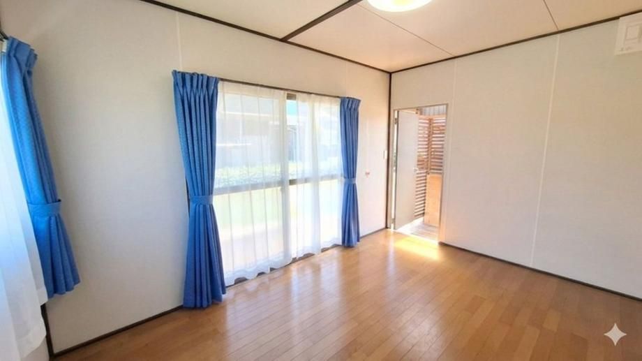 2DK House for Sale in Chikusei City, Ibaraki - 41.4 sqm - Thumbnail 2