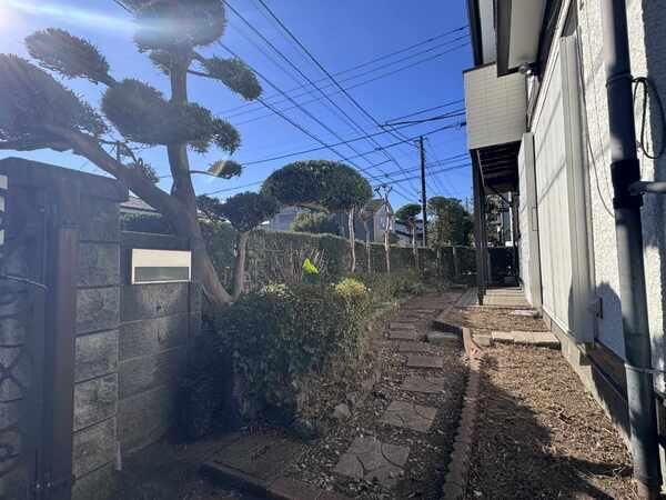 Land for Sale in Asahi Ward, Yokohama - 210m2 Corner Plot - Thumbnail 4