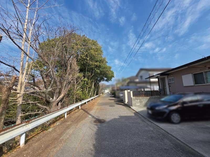2LDK House with Large Garden in Kochi City - 22.3 Million Yen - Thumbnail 4