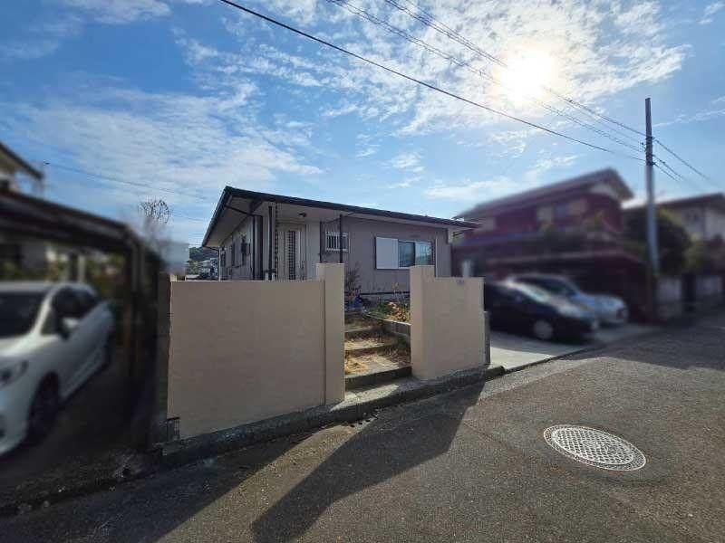 2LDK House with Large Garden in Kochi City - 22.3 Million Yen - Thumbnail 2