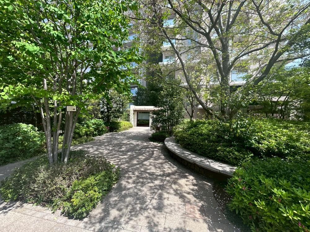 3LDK Apartment for Sale in Zama City, Kanagawa - 70.53m2 - Thumbnail 2