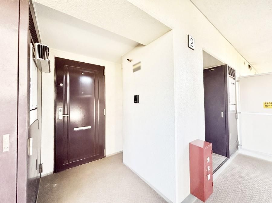 2LDK Apartment for Sale in Saitama City, 59m², Renovated - Thumbnail 4