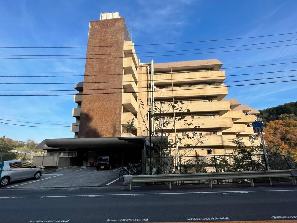 3DK Condo for Sale in Sendai, Miyagi, 45.92m2 - Thumbnail 2