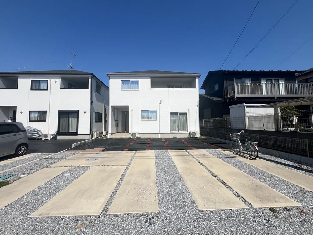 4LDK House for Sale in Koga City, Ibaraki - 106.82m² - Thumbnail 2