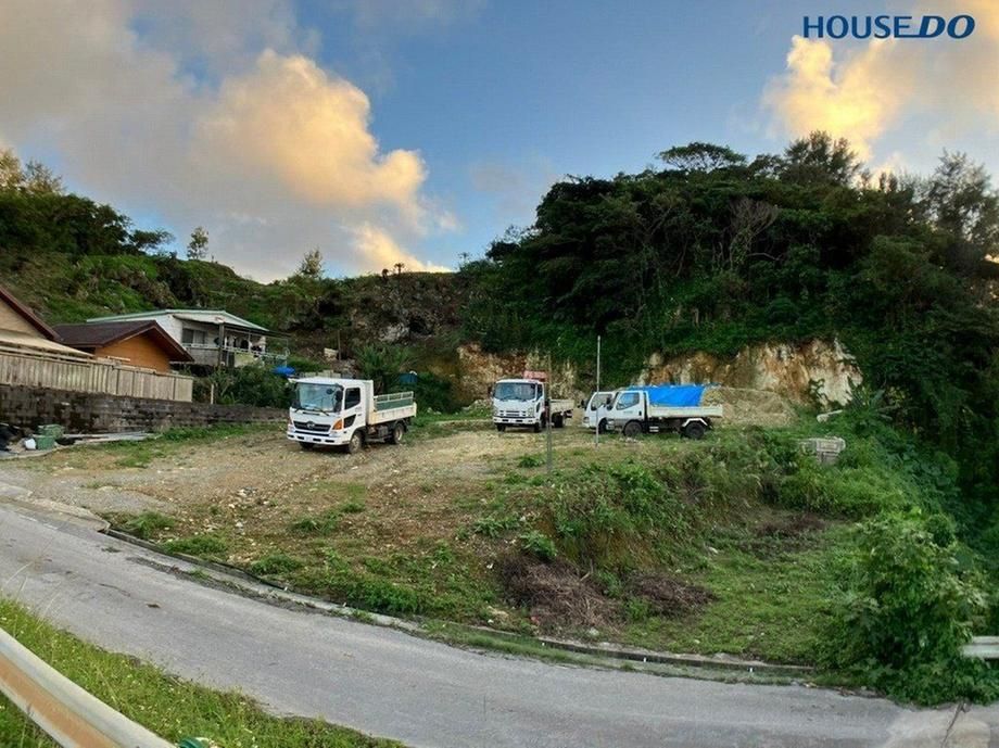 Land for Sale in Onna Village, Okinawa - 933 sqm - Thumbnail 4