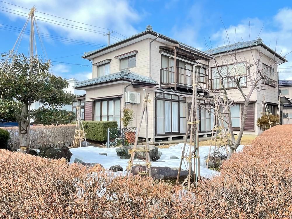 4LDK Detached House on 109 Tsubo Lot in Joetsu, Niigata - Thumbnail 2