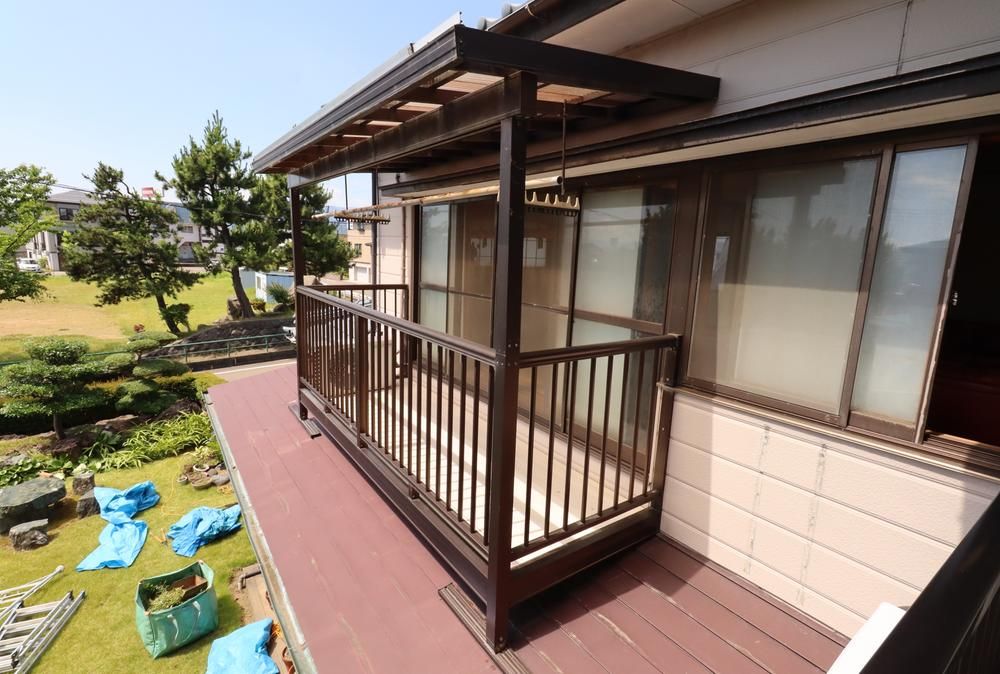 4LDK Detached House on 109 Tsubo Lot in Joetsu, Niigata - Thumbnail 3