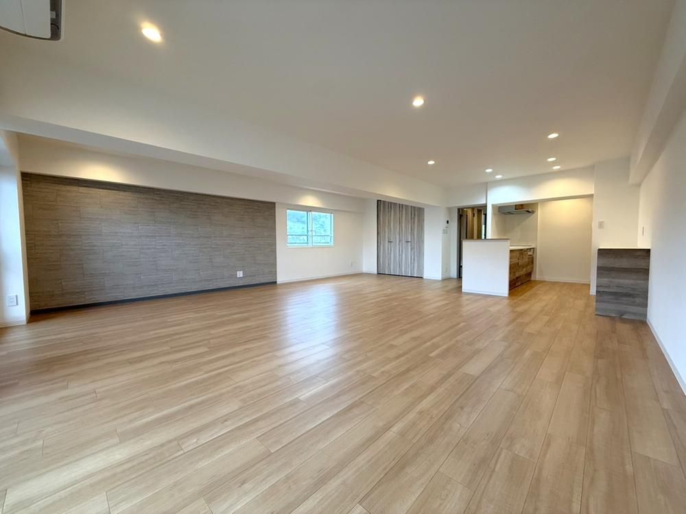 Renovated 2LDK Apartment for Sale in Otaru, Hokkaido - Thumbnail 3