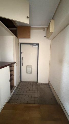 3LDK Apartment for Sale in Yōkōdai, Yokohama - Thumbnail 3