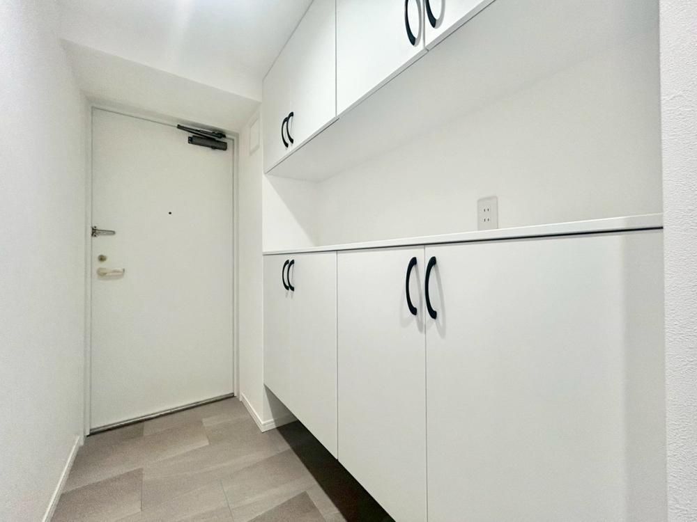 2LDK Apartment for Sale in Saiwai Ward, Kawasaki City - Thumbnail 3
