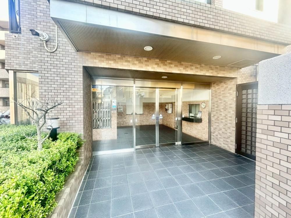 2LDK Apartment for Sale in Saiwai Ward, Kawasaki City - Thumbnail 4
