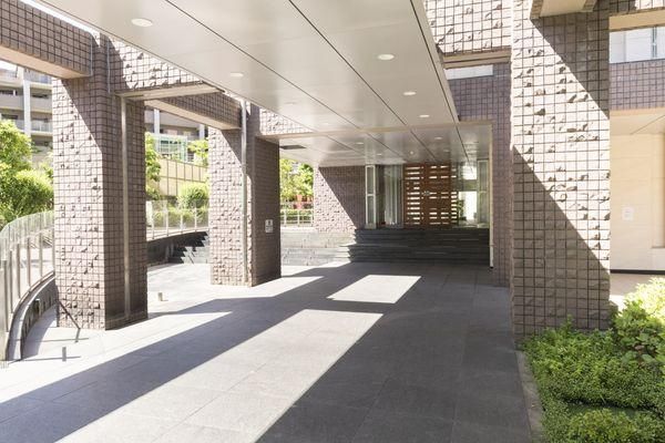 Prime Fort Senri Chuo 1LDK Apartment for Sale in Toyonaka - Thumbnail 2
