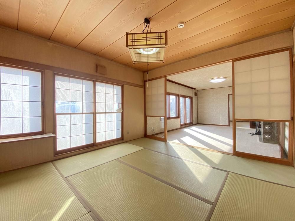 4LDK House on 195 Tsubo Lot in Ebetsu, Hokkaido - Thumbnail 3