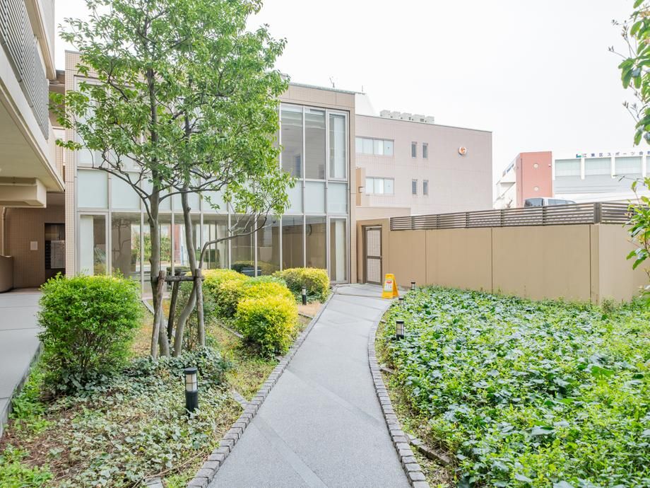 2LDK Apartment for Sale in Koto-ku, Tokyo - 77.61 sqm - Thumbnail 3