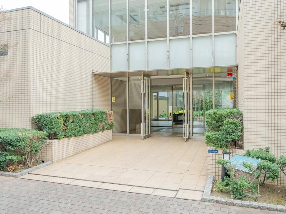 2LDK Apartment for Sale in Koto-ku, Tokyo - 77.61 sqm - Thumbnail 4
