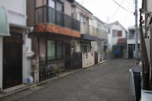 2DK Resale House in Shinjuku, Tokyo with 3 Station Access - Thumbnail 4