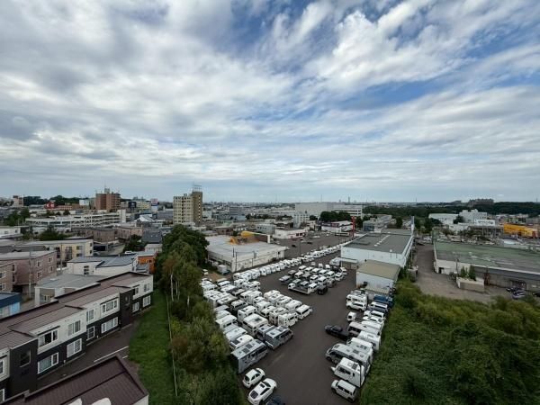 3LDK Apartment for Sale in Kiyota, Sapporo – Renovated 76m² - Thumbnail 3