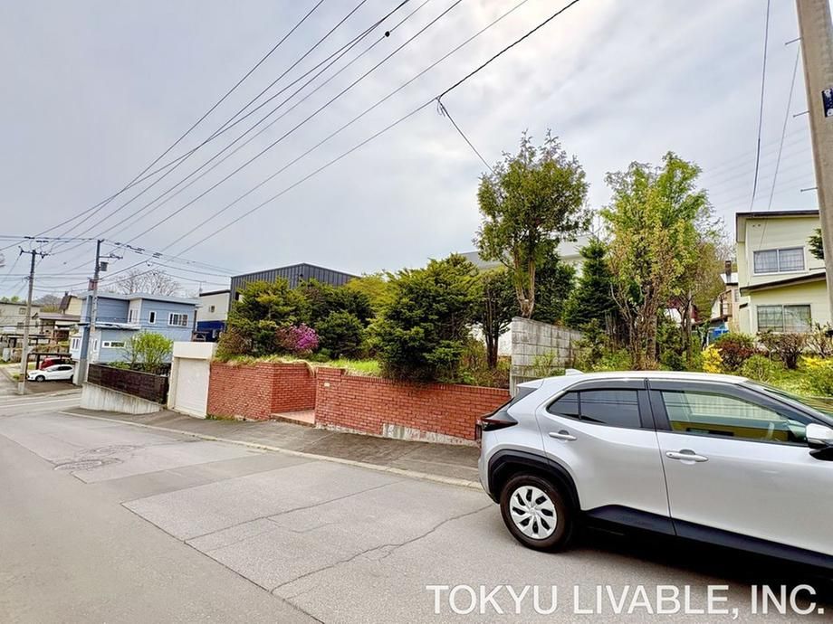 Land for Sale in Minami-ku, Sapporo - 420.9 sqm - Thumbnail 4