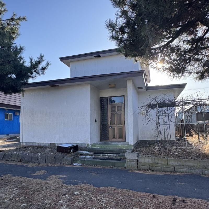 4LDK Pre-owned House in Tomakomai City, Hokkaido - Thumbnail 2