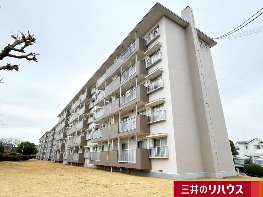 2LDK Apartment for Sale in Totsuka Ward, Yokohama - Thumbnail 2