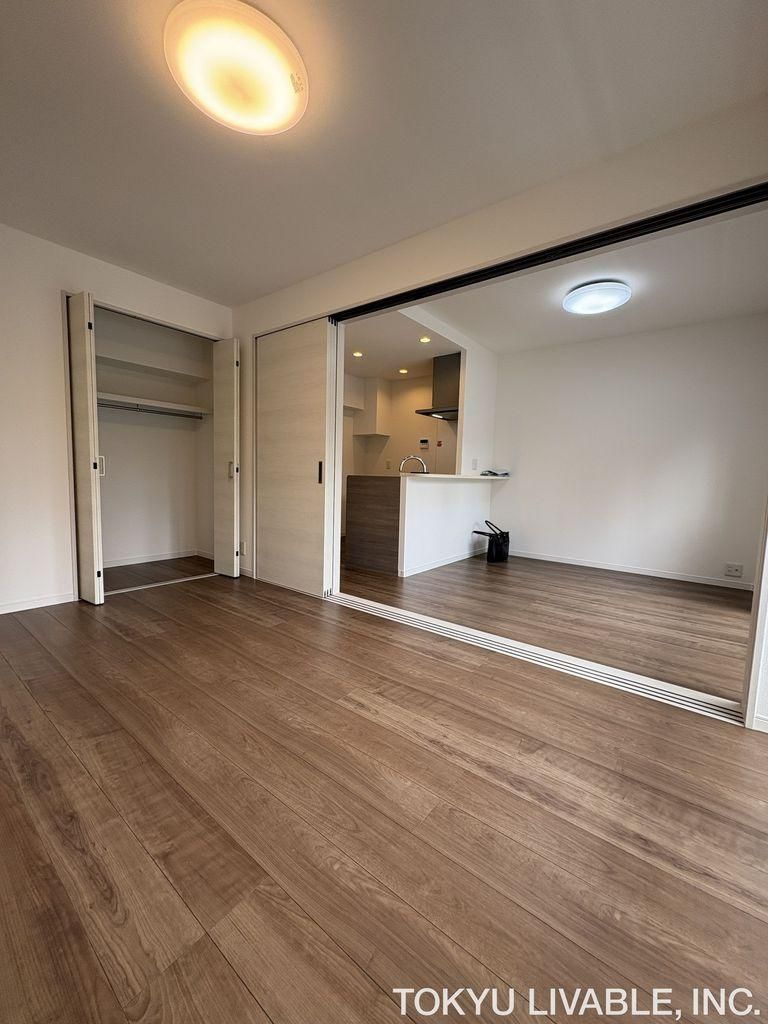 Renovated 2DK Apartment in Kawasaki Ward, Kanagawa - Thumbnail 4