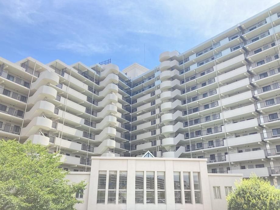 4LDK Apartment for Sale in Funabashi, Chiba – Bright City Funabashi - Thumbnail 3