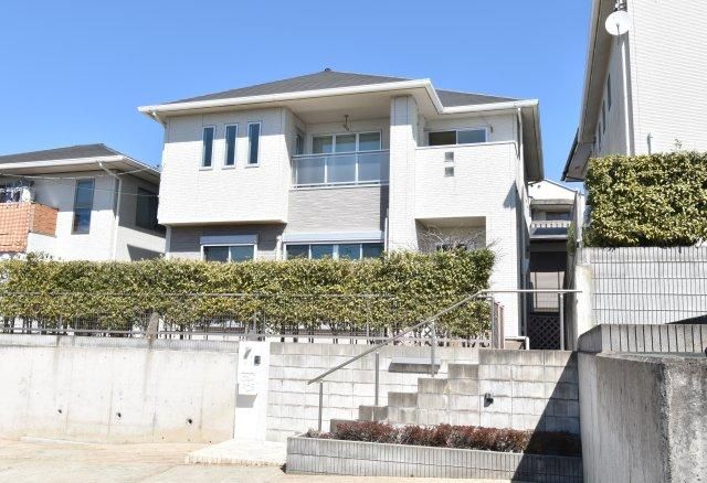 4LDK Modern House in Mito City, Ibaraki - Thumbnail 2