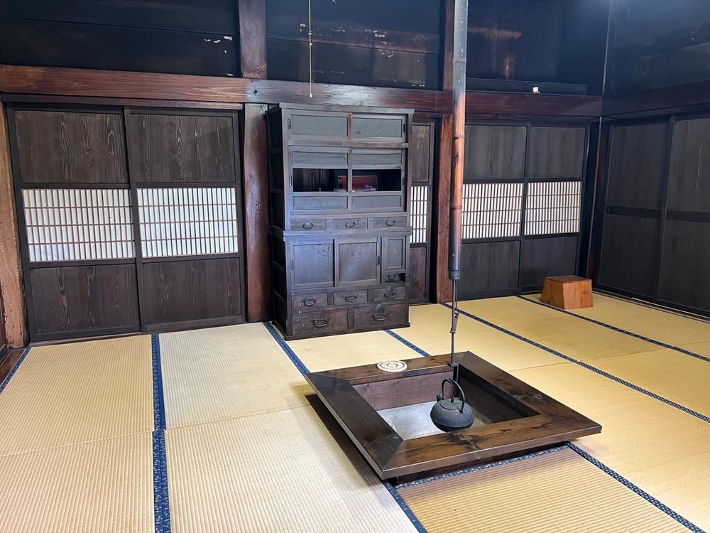 Traditional 5DK Kominka with Irori on 640sqm in Joetsu, Niigata - Thumbnail 3
