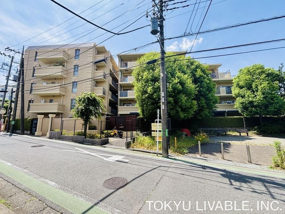 4LDK Apartment for Sale in Kawasaki, Kanagawa - Thumbnail 3