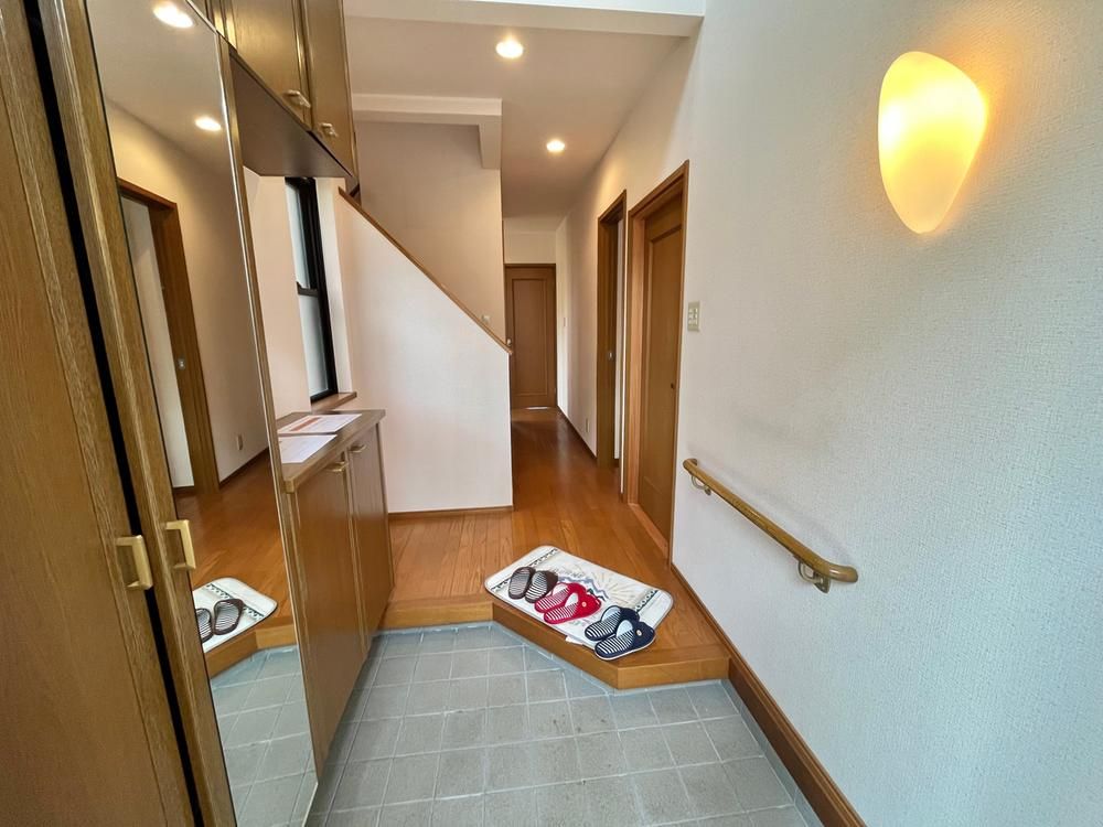 5LDK Family Home in Fujigaoka, Takarazuka | 1180万 Yen - Thumbnail 4