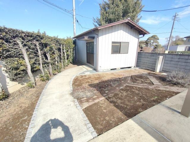 7LDK Two-Generation House for Sale in Chikusei City, Ibaraki - Thumbnail 3