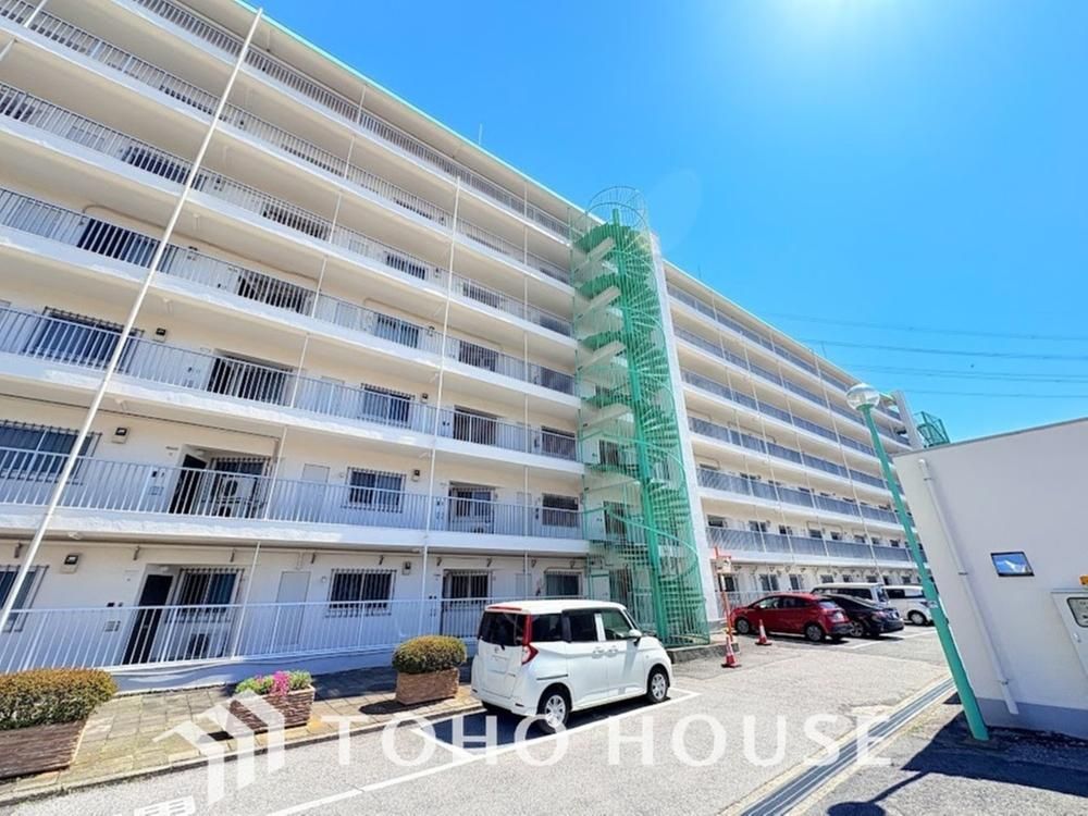 4LDK Apartment for Sale in Ichikawa, Chiba - 76.1 sqm - Thumbnail 2
