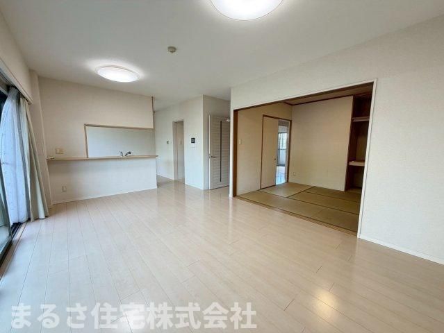 3LDK Apartment for Sale in Miyazaki City - 75.9m2 - Thumbnail 4