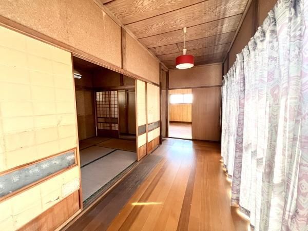 Spacious 6DK House in Shimotsuma, Ibaraki - 959m² Land - Thumbnail 4