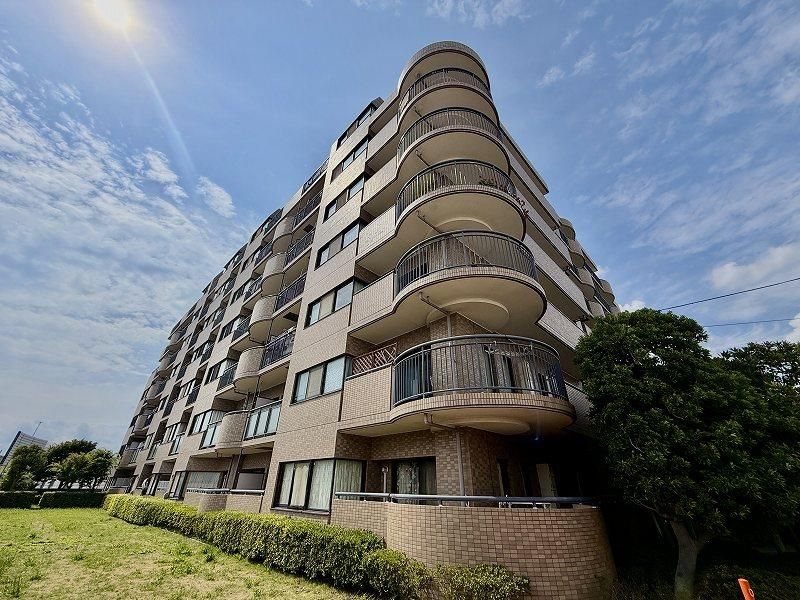 Renovated 3LDK Apartment in Funabashi, Chiba - Thumbnail 2