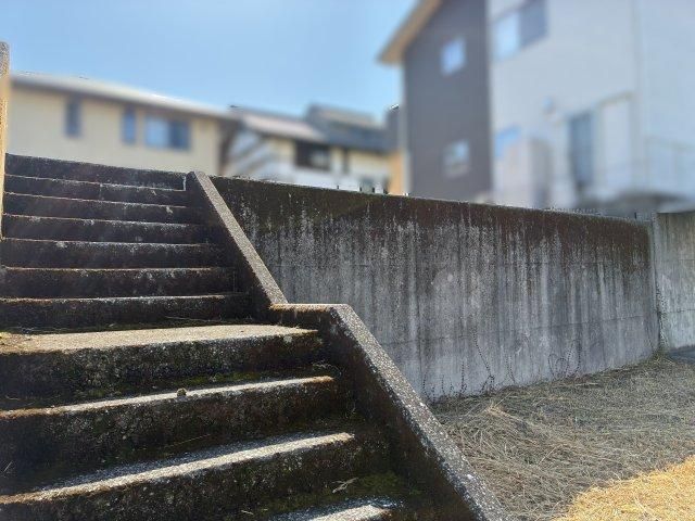 Land for Sale in Kochi City, 180.49 sqm, Quiet Hillside Area - Thumbnail 4
