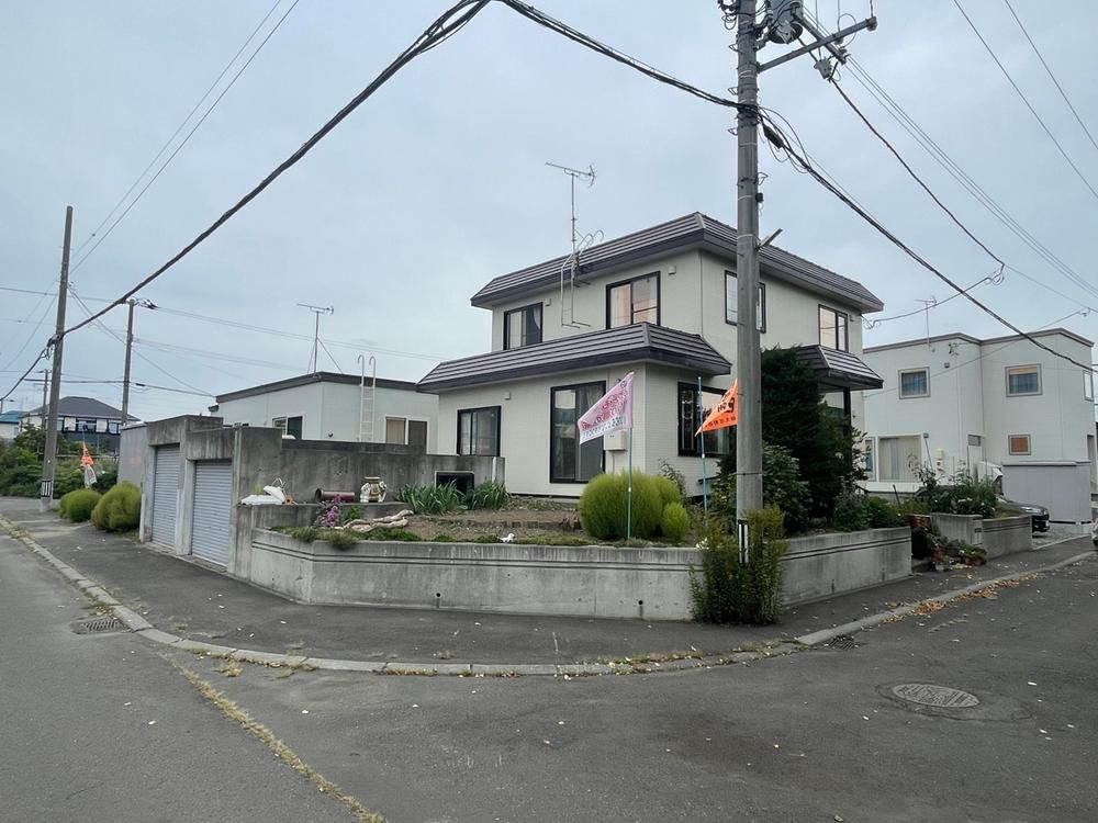 4LDK Detached House for Sale in Moegino Nishi, Ebetsu - Thumbnail 2
