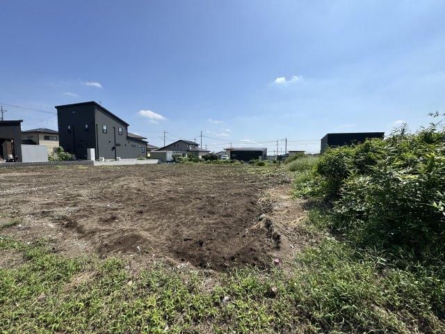 Spacious Land for Sale in Takasaki City, Gunma - 368.98 sqm - Thumbnail 2