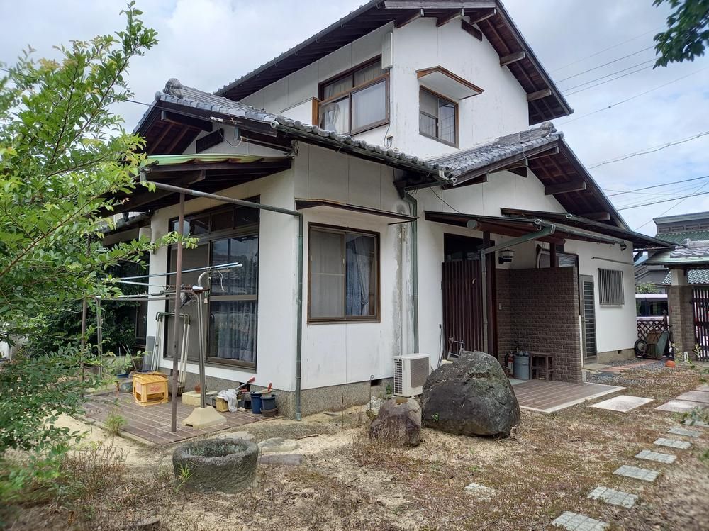 7DK House with Large Garden in Naka-ku, Okayama - Thumbnail 3