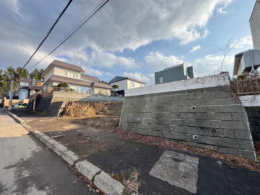 Land for Sale in Atsubetsu-ku, Sapporo, Hokkaido - 260 sqm - Thumbnail 2