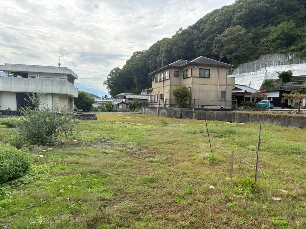 Land for Sale in Shikokuchuo City, Ehime - 363.66m² - Thumbnail 2
