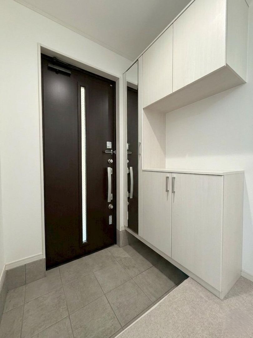 2LDK+2S Detached House for Sale in Minami-ku, Yokohama - Thumbnail 2
